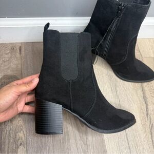 Chic Black Suede Heeled Boots